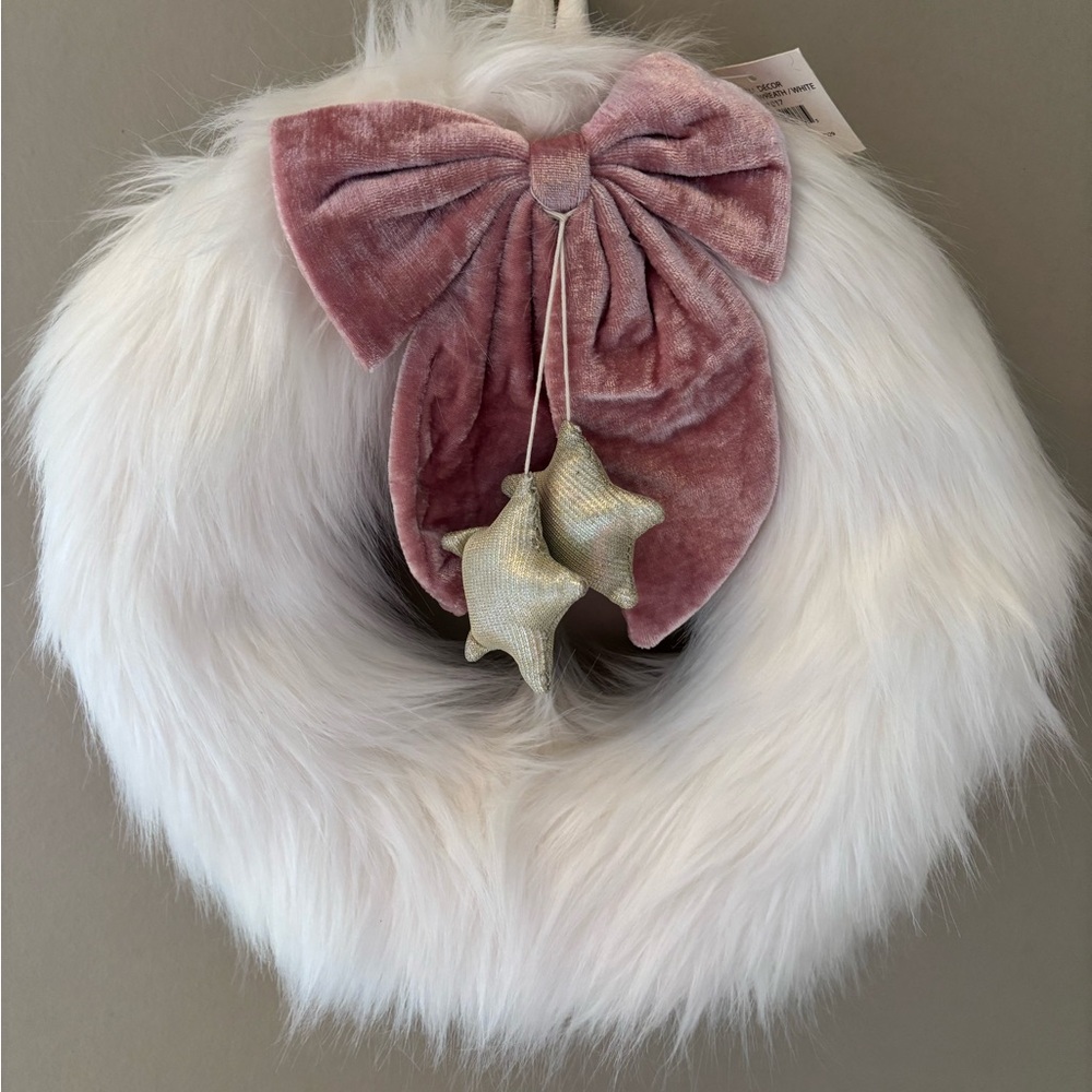 NWT Elegant Mon Ami Plush Christmas Wreath Festive Faux Fur 14”x12.5” Winter